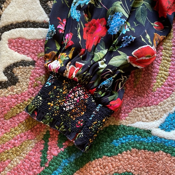 - Alice + Olivia puffed sleep top - Picture 5 of 10